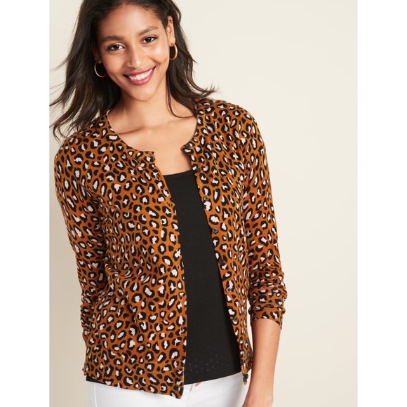 Old Navy Sweaters - OLD NAVY • Cheetah Leopard Print Crew Neck Cardigan